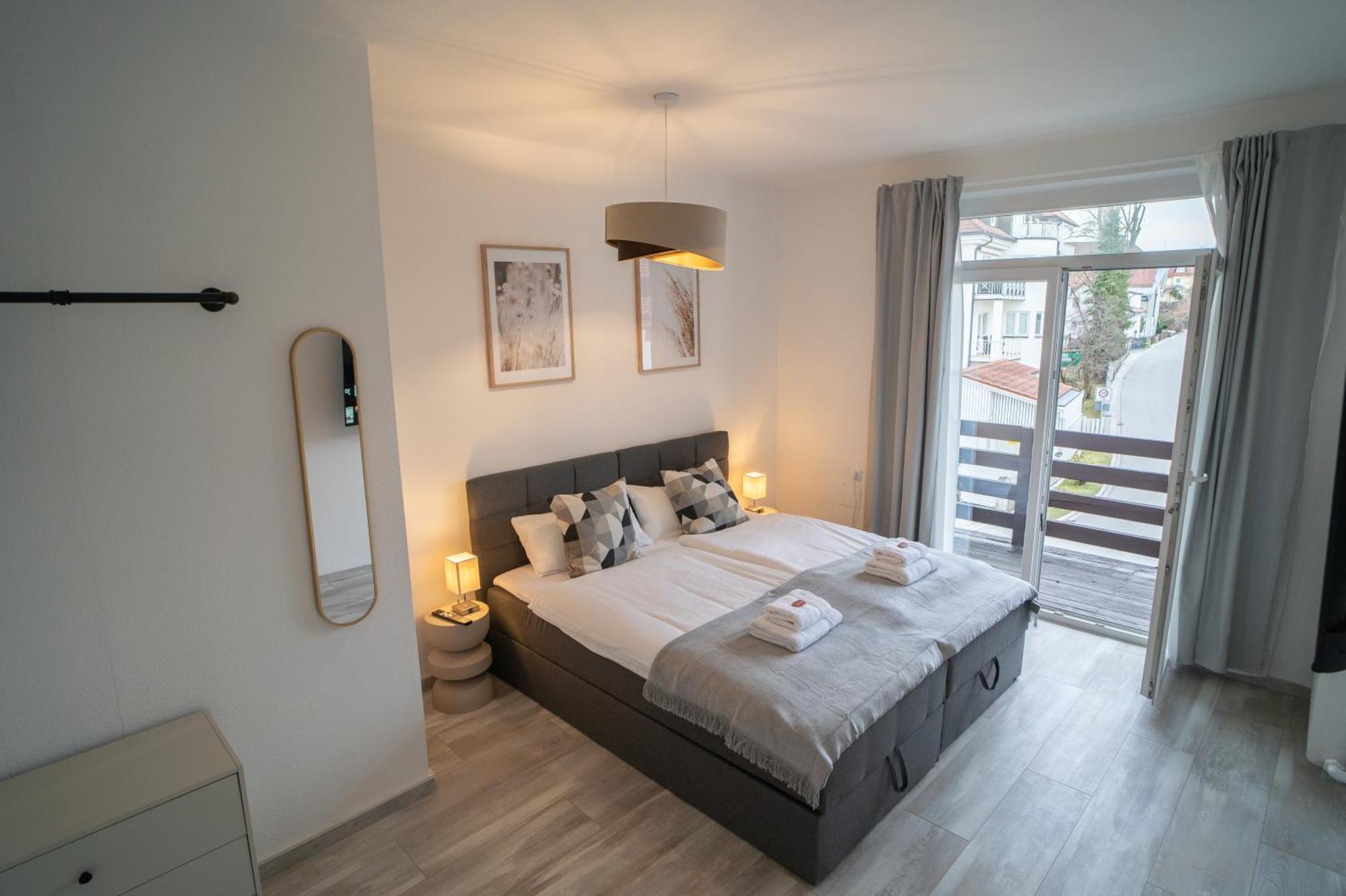 Morehome Apartments, Center,Parking 180Qm บาดวือริสโฮเฟิน ภายนอก รูปภาพ